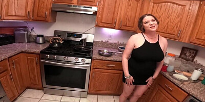 My chubby stepmother lets me pop her cunt in the kitchen
