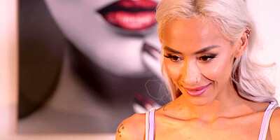 Hot-bodied Veronica Leal agrees to an anal spanking