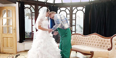 BRIDE4K. Lick my toes and be my servant