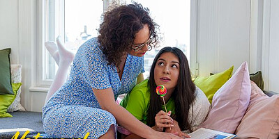 Watch amorous Katty West and Oksana Katysheva's clip