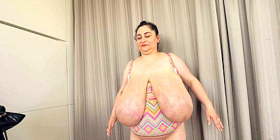 Watch stunning Alice85JJ's movie