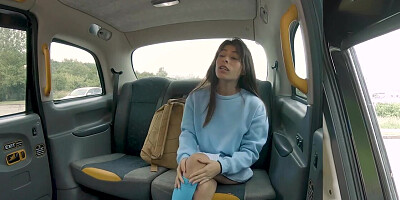 Colombian cutie with a wet hole gets fucked deeper