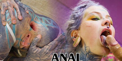 Sneaky Anuskatzz at nipple piercing scene