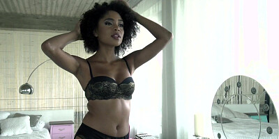 Insatiable ebony Luna Corazon asks to have her anal fucked hard