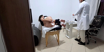 A Milf Gets Fingered By The Proctologist During An Anal Exam