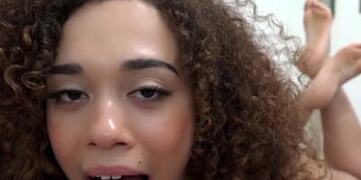 Light skinned teen Willow Ryder makes her stepdad cum