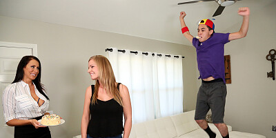 Sultry brunette milf rides hard and takes a messy mouthful