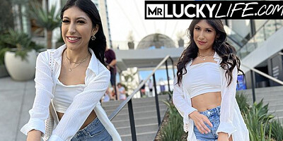 Mr Lucky Life featuring Penelope Woods's anal sex