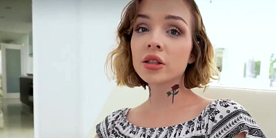 Alluring teen wears hair bows while getting her cunt banged
