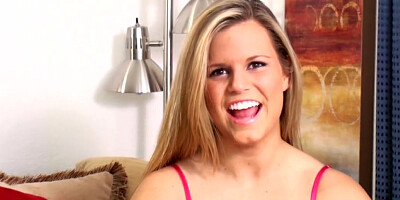 Blonde Jessica Marie gently caresses her sweet body