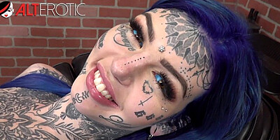 Amber and Amber's tattooed sex