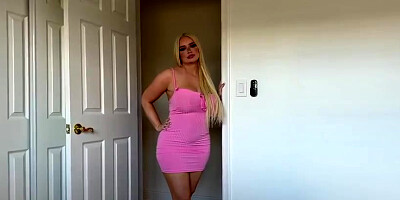 Luna Angel - Gold Digger Mom Seduces You