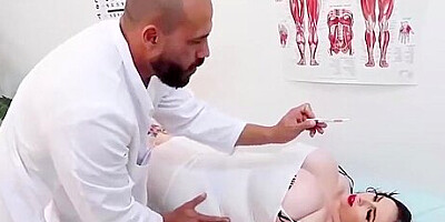 Chubby Got Fucked By A Doctor