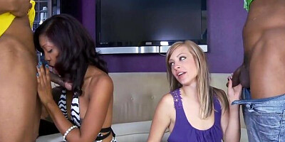 Admirable Jayla and Lotus Lain's interracial smut