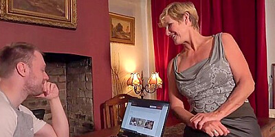 Short-haired Milf Blows That Chum And Fucks In The Kitchen