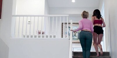 Visit to new neighbor's house ends for MILF with lesbian sex