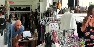 Guy realizes a fantasy about penetrating pornstar in store