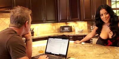 Adorable MILF Kiara Mia interrupts occupied man for hot sex