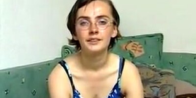 Ugly college girl with saggy tits in casting (german)