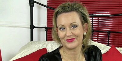 Betsy Blue in Masturbation Movie - AuntJudys