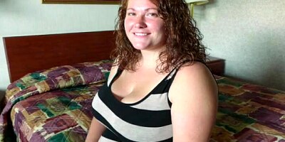 Big tit bbw jerk off challenge: black vs white - who wins?