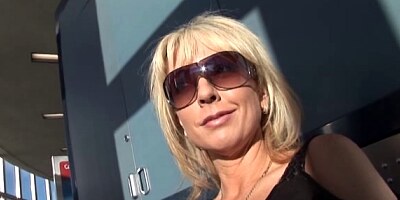 Blonde MILF pornstar Alysha in a gangbang