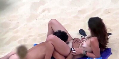 Beach by Voyeur Camera (Beach Safaris Sex 34-35)