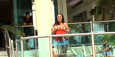 Mariah Milano On The Bus!