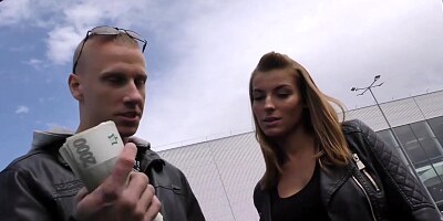 HUNT4K. Cash motivated guy to let his hot GF have fun with stranger