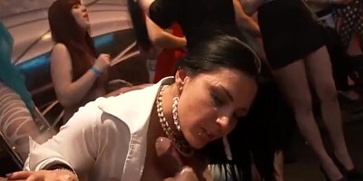 Nikkilee In Sex Club 3