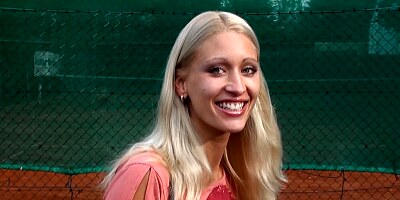 CZECH AMATEURS - SQUIRTING UMA LIKES IT HARD