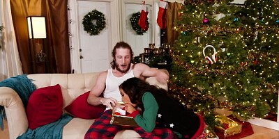 Man receives Christmas gift in form of two fresh pussies