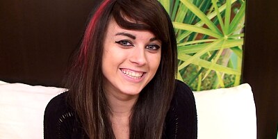 Petite russian teen sucks a fat cock in this amateur teen movie